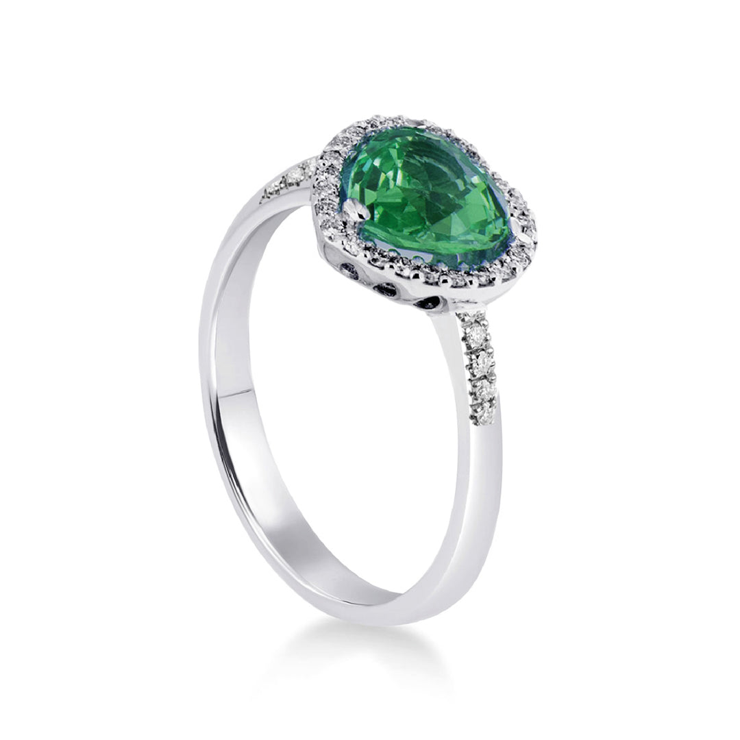 Anello in Oro bianco 18kt con Smeraldo ricreato taglio cuore e Diamanti accresciuti