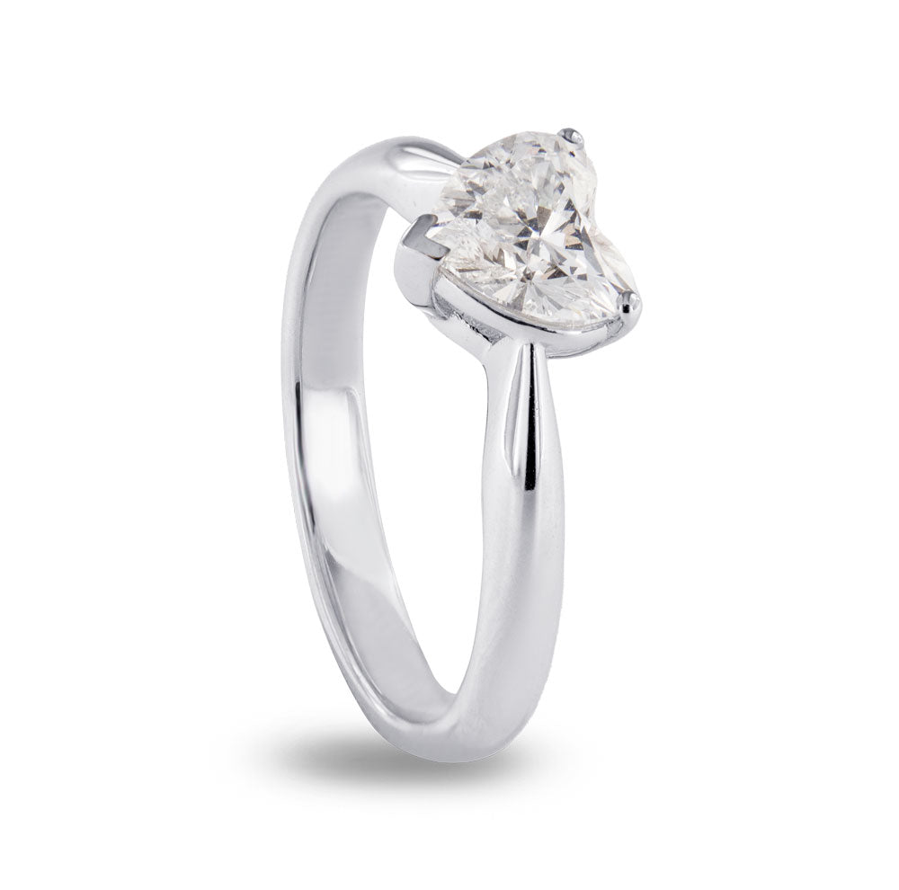 Anello in Oro bianco 18kt con Diamante accresciuto taglio cuore