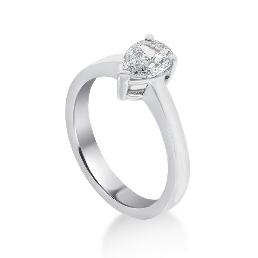 Anello in Oro bianco 18kt con Diamante accresciuto taglio goccia
